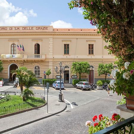 Villa Elisa Holiday Home Sorrento Buitenkant foto